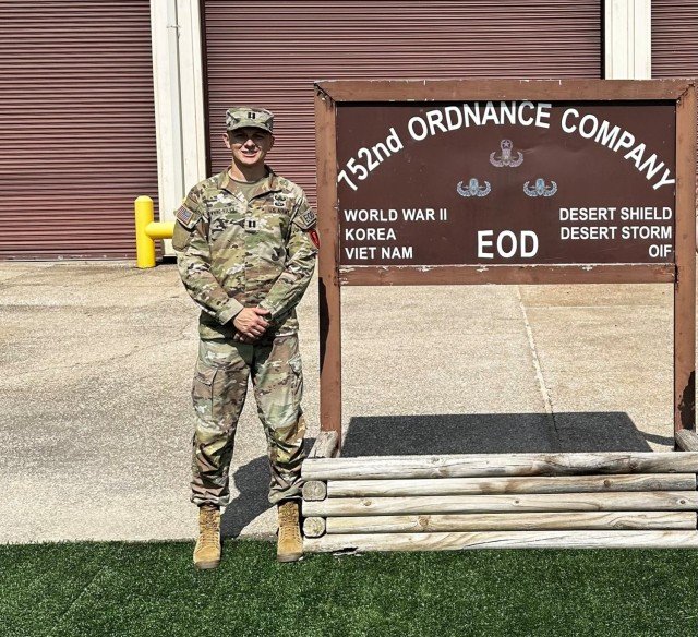 eod-bomb-suit-world-record-run-6156.jpeg