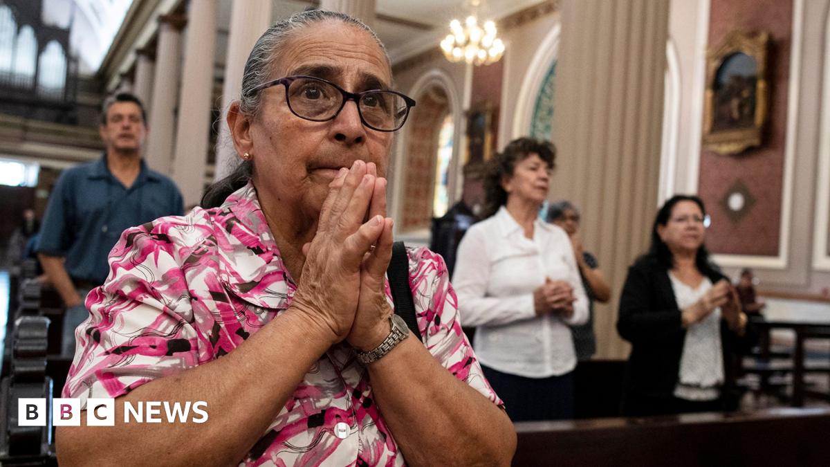 pope-francis-catholics-mourn-6067.jpeg