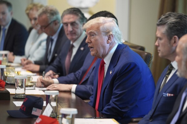us-economy-shrinks-q1-2023-0061.jpeg