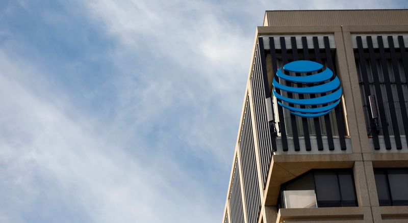 att-buys-lumen-fiber-business-0769.jpeg