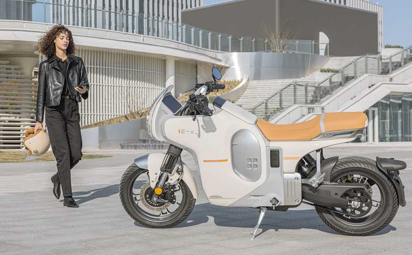 bmw-superbike-aerospace-tech-2409.jpeg