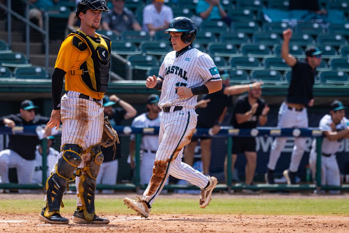 college-world-series-2025-predictions-7767.jpeg