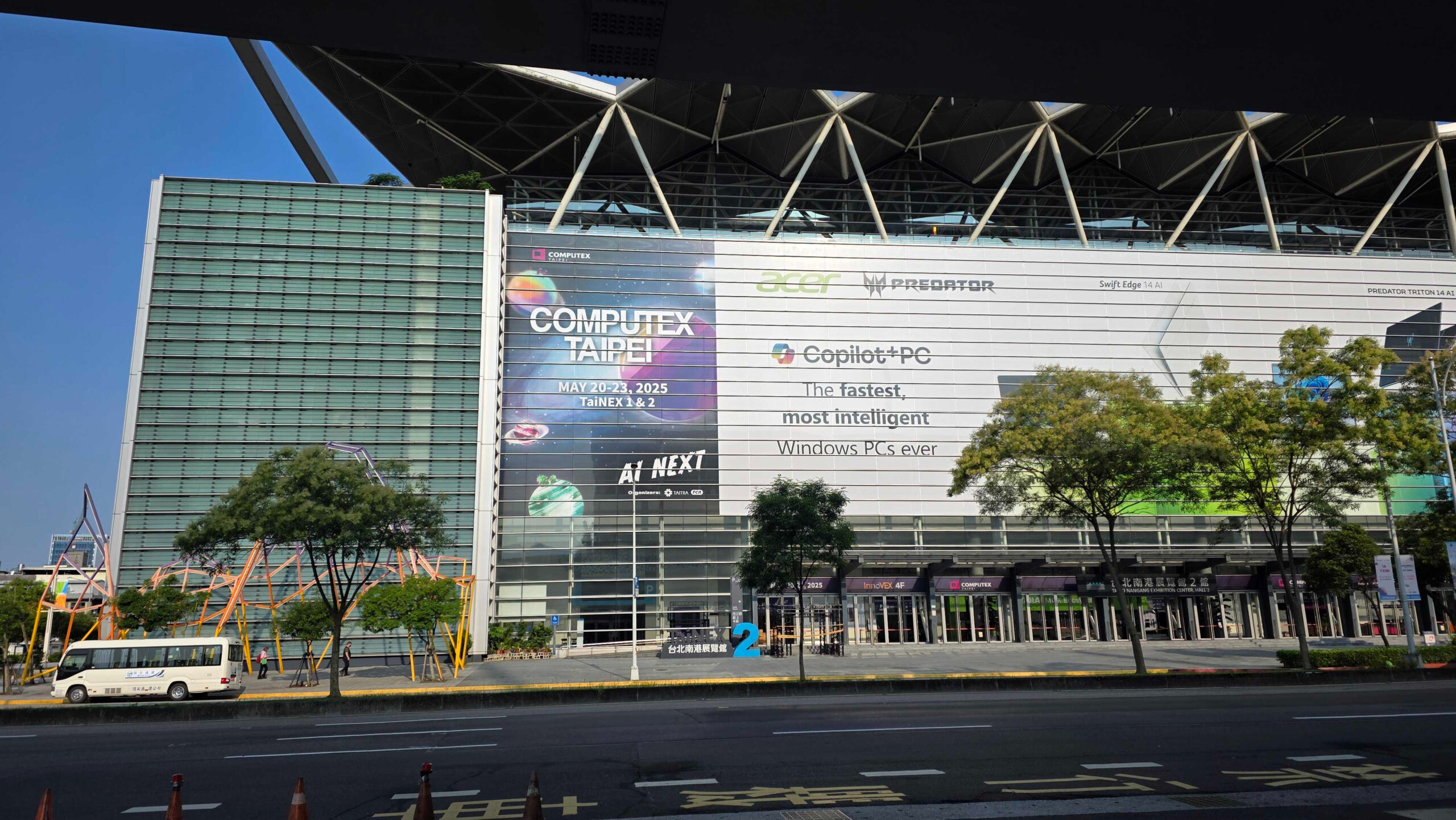 computex-2025-day-one-cases-rtx-50-laptops-8321.jpeg