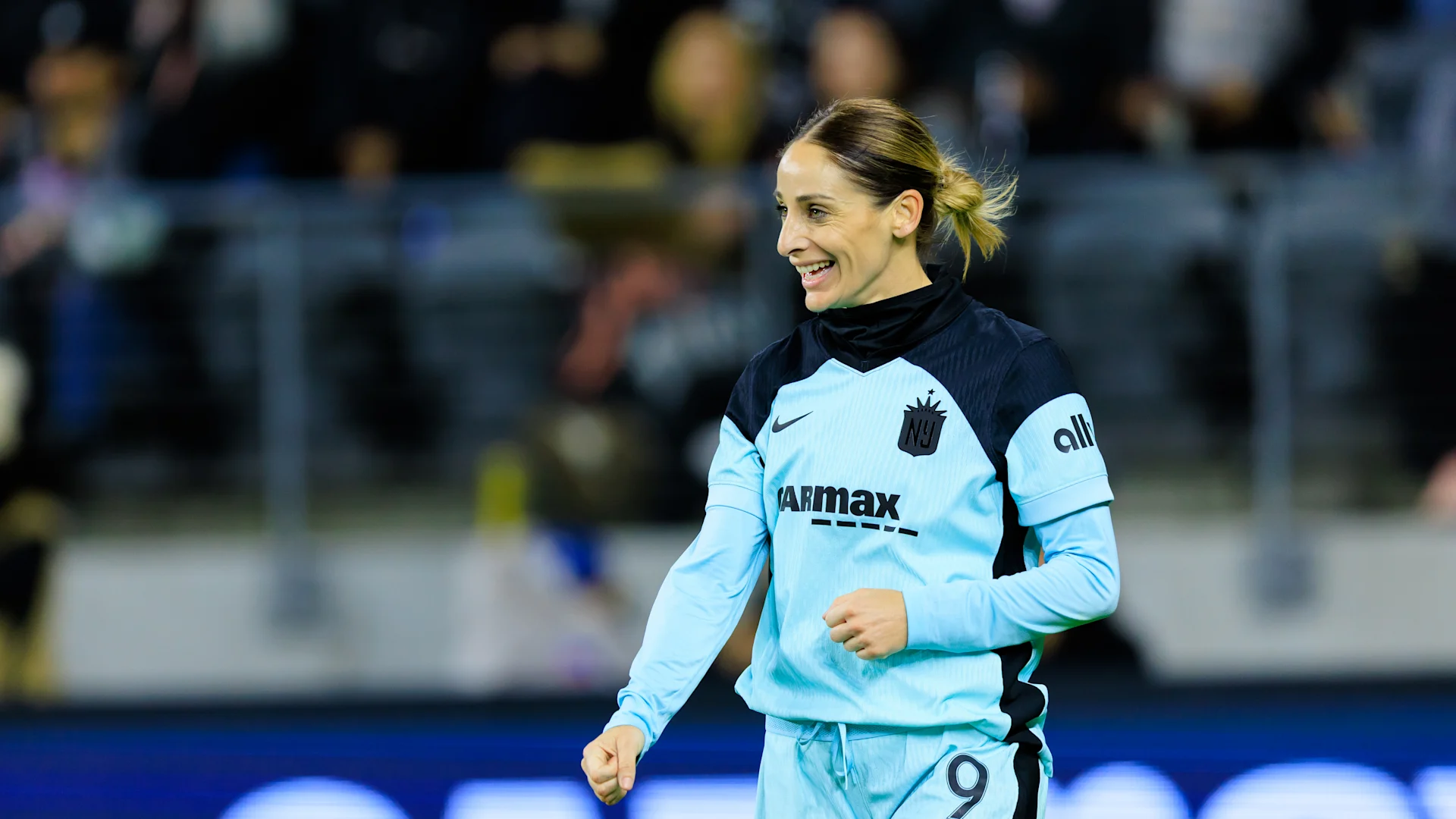 esther-gonzalez-nwsl-contract-extension-0050.webp