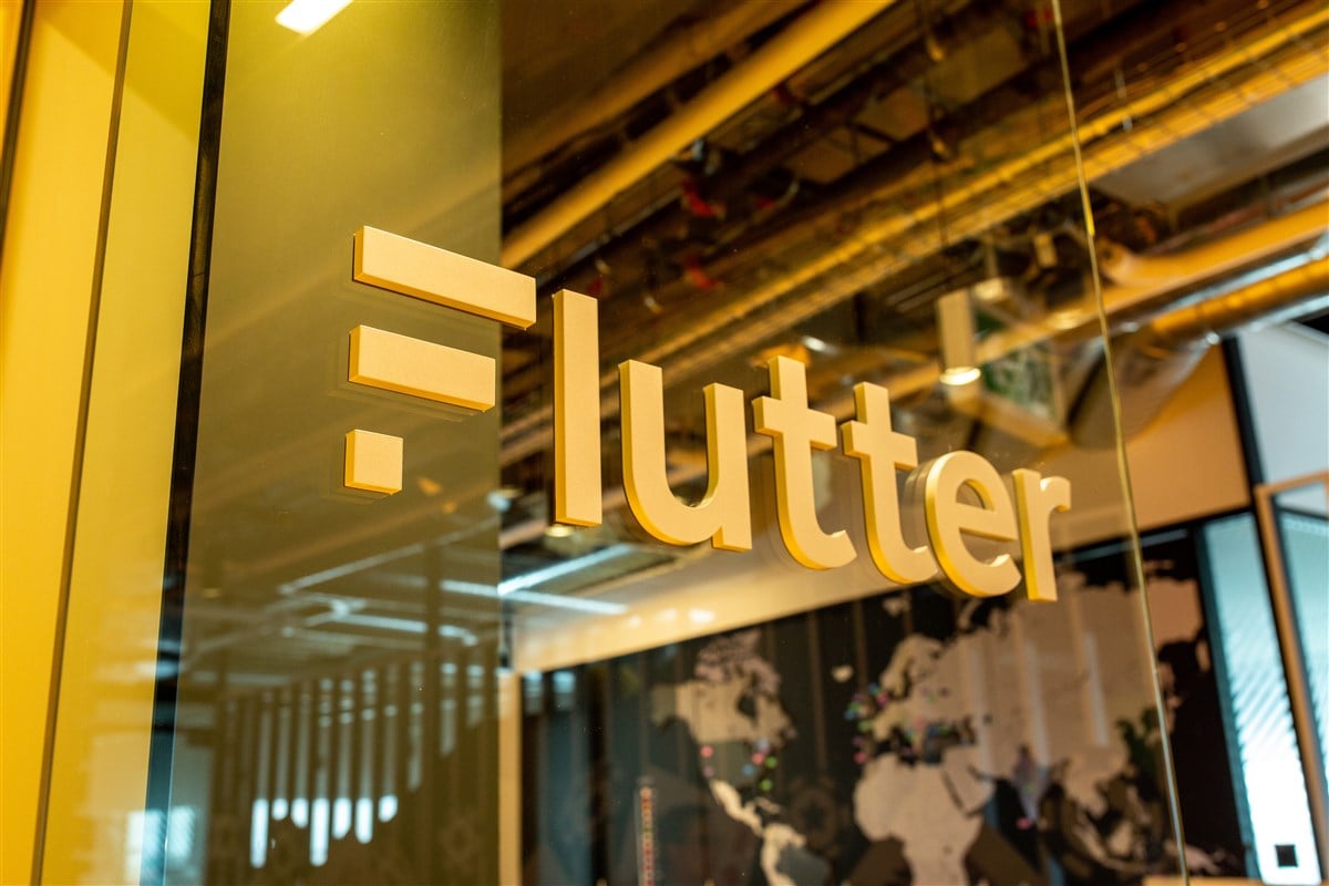 flutter-entertainment-sports-betting-stock-resilie-9259.jpeg