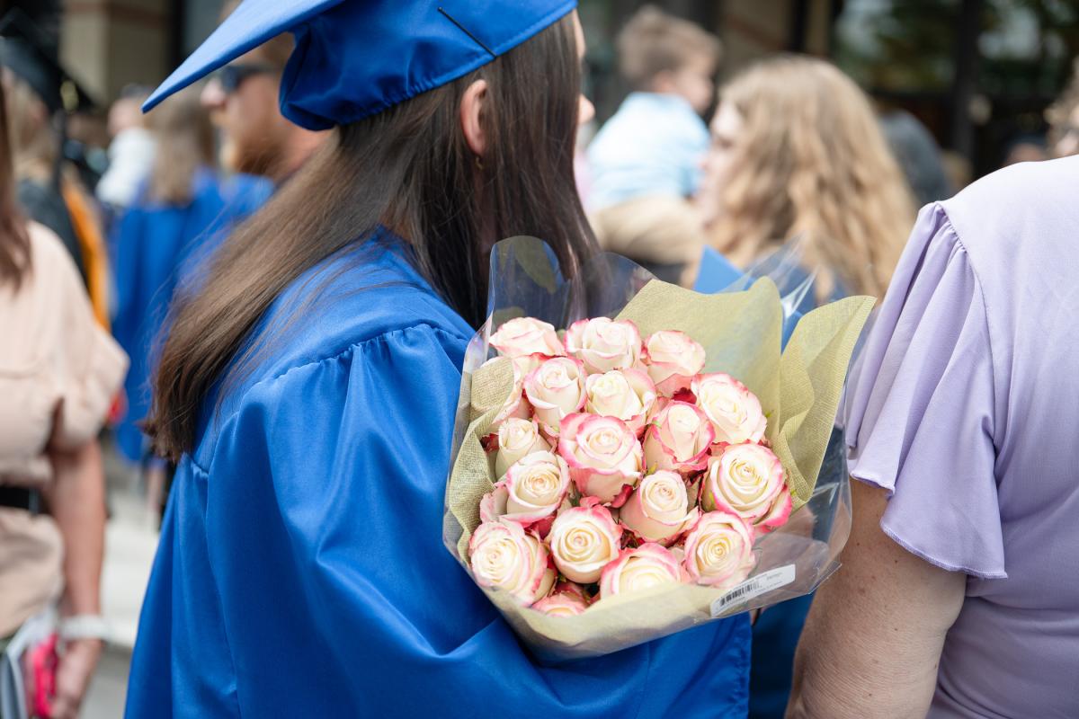 grads-celebrate-pct-8802.jpeg