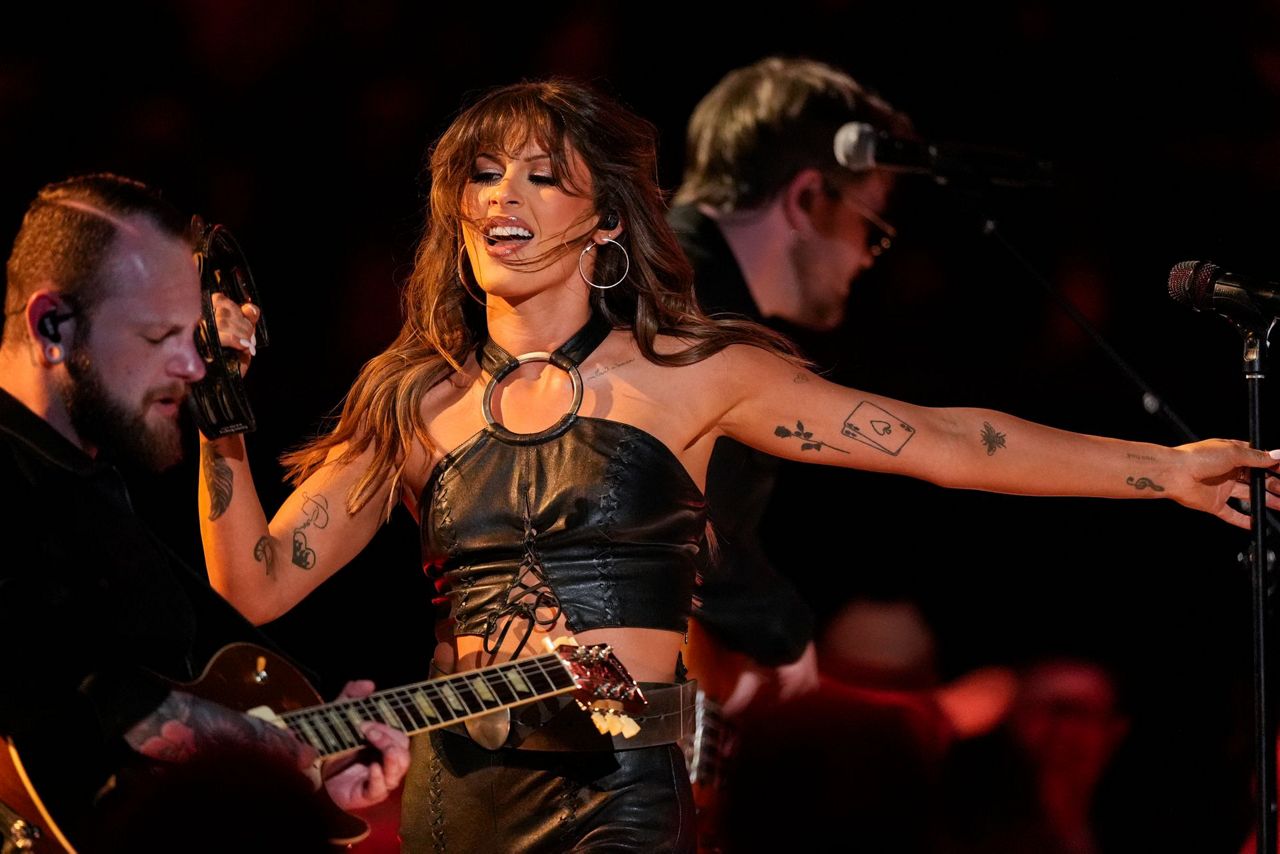 lainey-wilson-acm-awards-2025-news-4217.jpeg