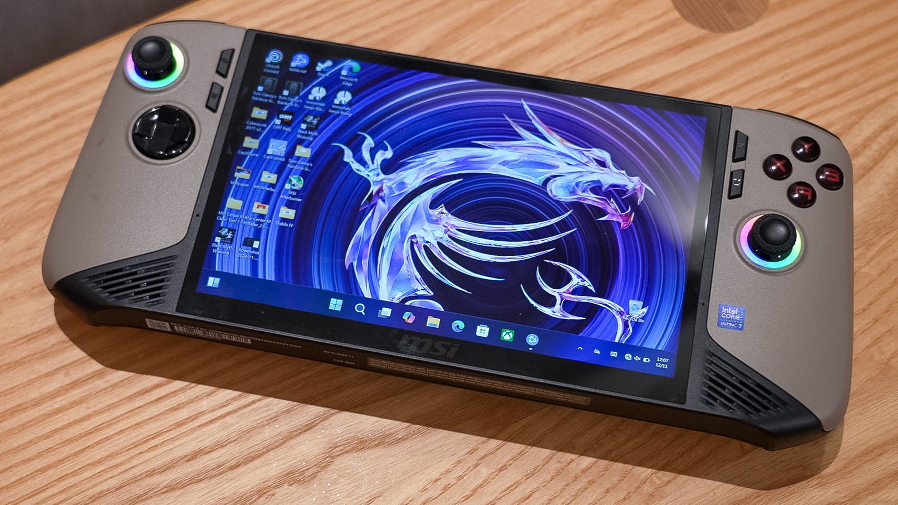 msi-claw-gaming-handheld-images-3185.jpeg