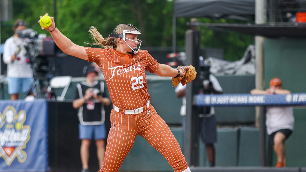 ncaa-softball-selection-show-bracket-4127.jpeg