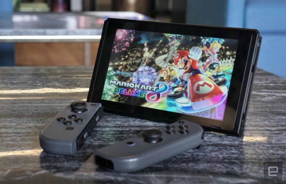nintendo-switch-hybrid-console-2313.jpeg