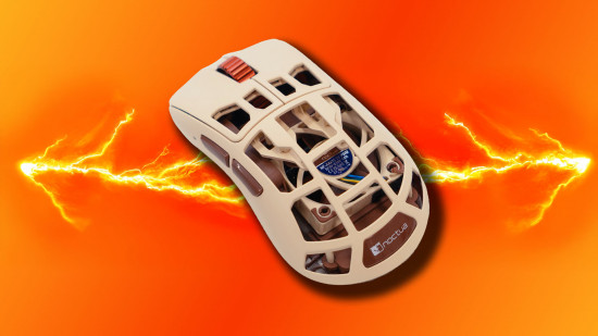 noctua-gaming-mouse-sweaty-hands-2112.jpeg