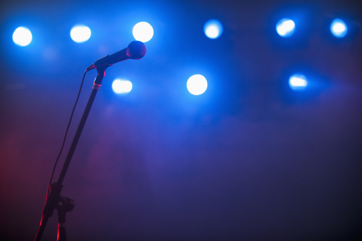 rock-band-concert-postponement-2250.jpeg