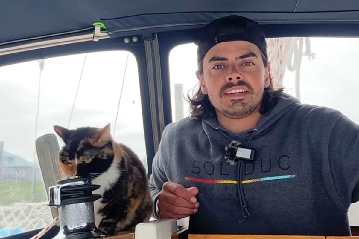 sailing-adventures-cat-world-travel-3239.jpeg