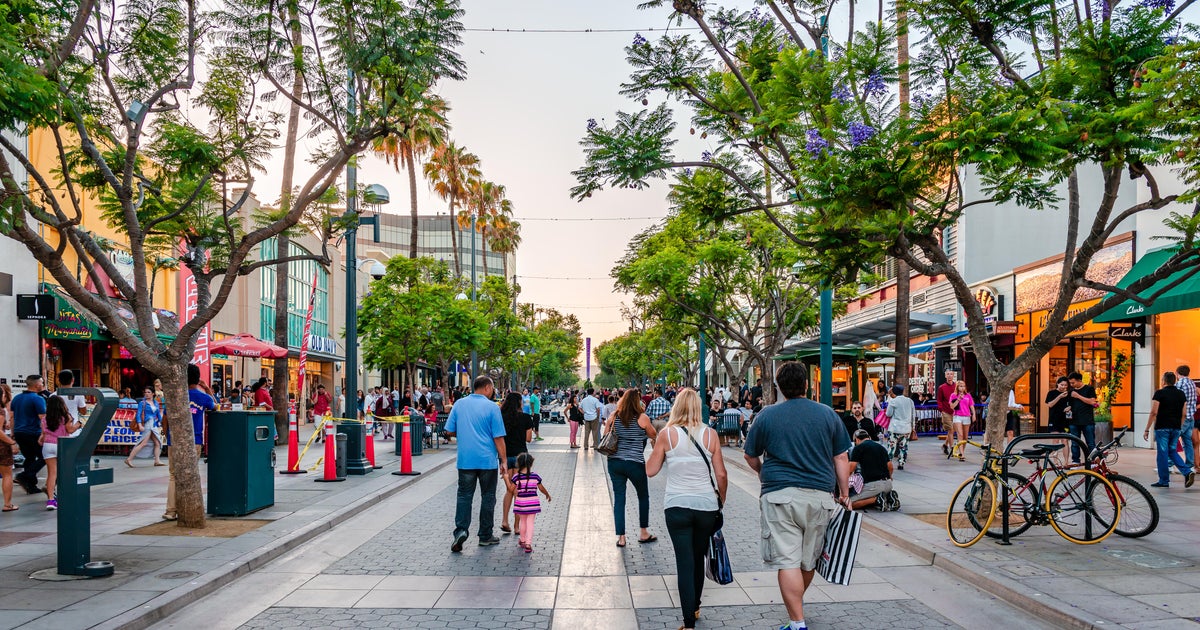 santa-monica-third-street-promenade-public-drinkin-3737.jpeg