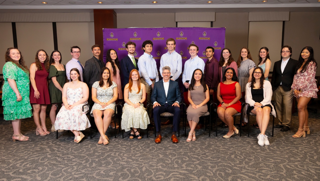 scranton-business-honors-2025-graduates-7188.jpeg