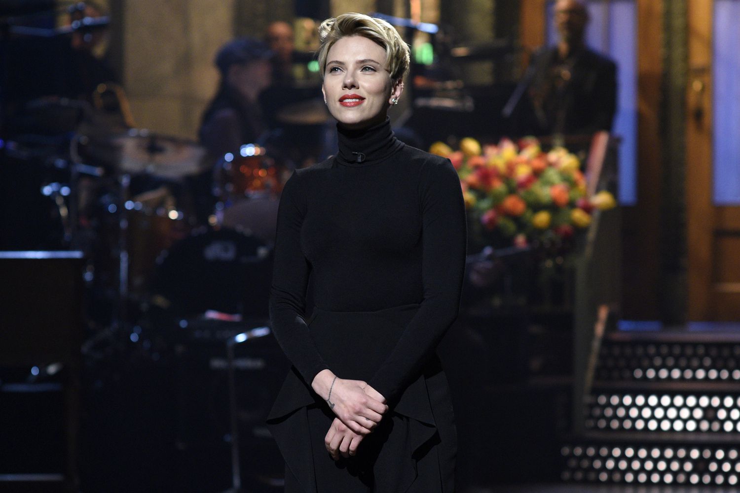 snl-scarlett-johansson-bad-bunny-8193.jpeg