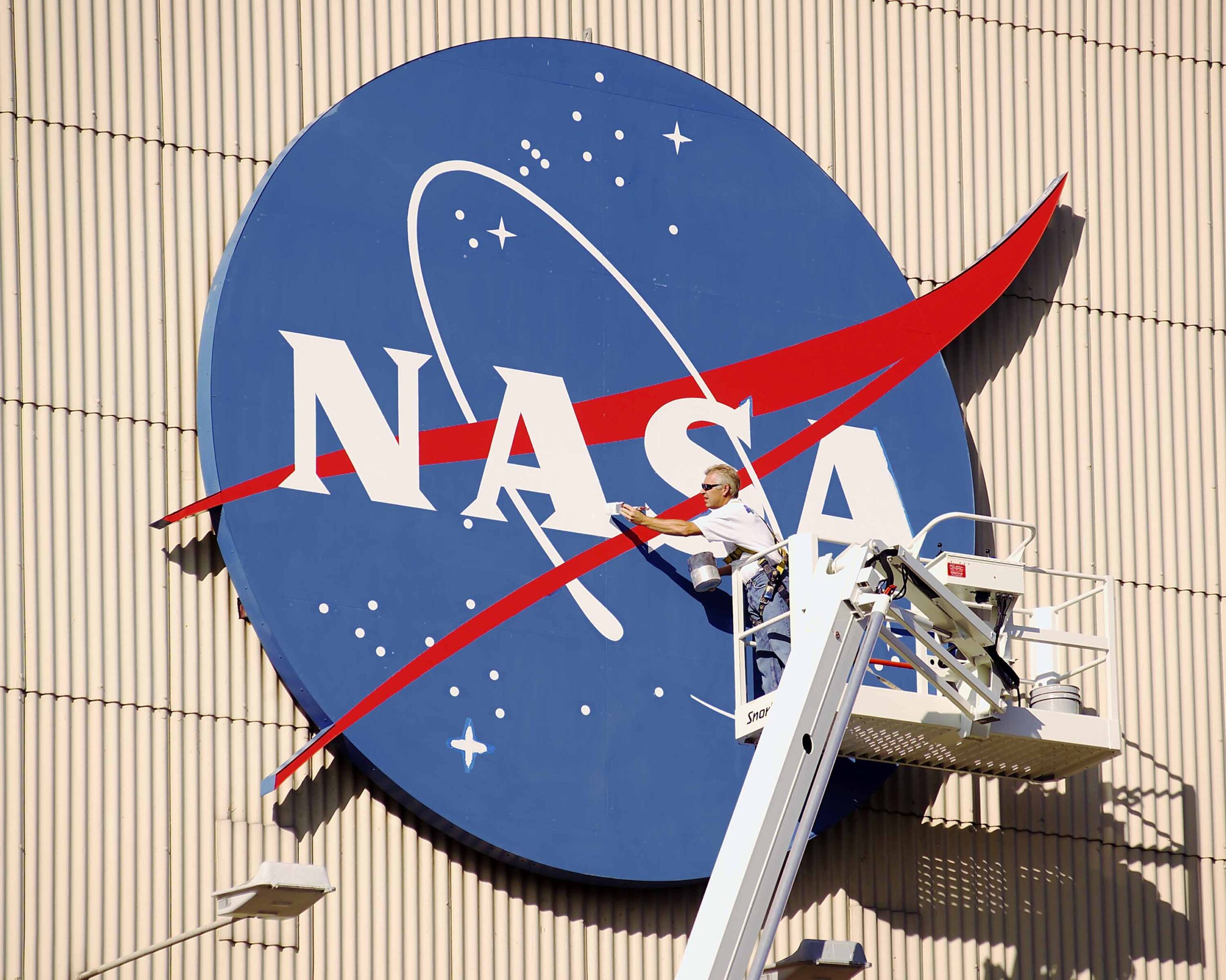 space-station-research-nasa-7049.jpeg