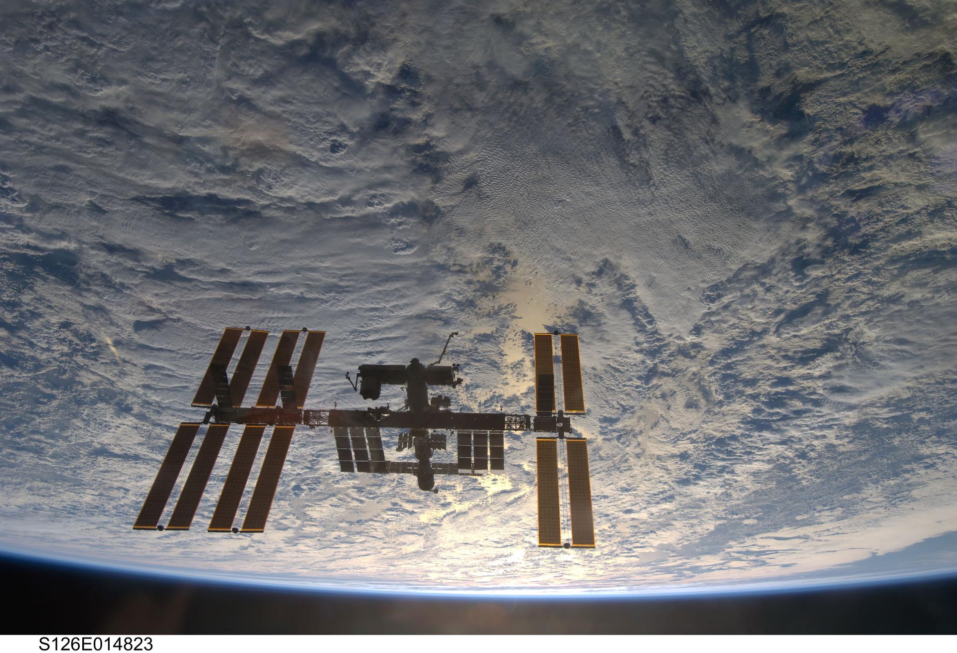 space-station-research-nasa-9893.jpeg