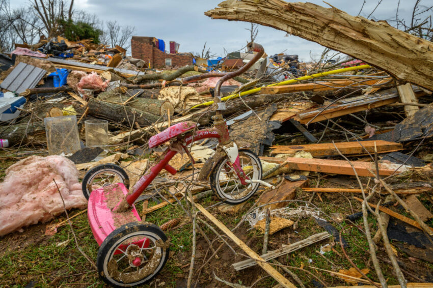 tornadoes-facts-faqs-help-2994.jpg