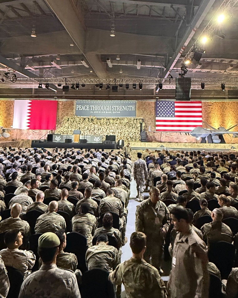 trump-visits-uae-business-meeting-0502.jpeg