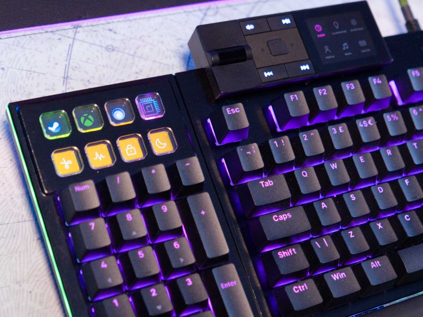 bequiet-darkmount-gaming-keyboard-9468.jpeg