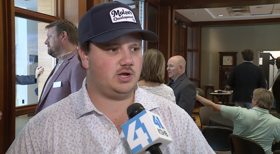 downtown-kc-business-leaders-stadium-vote-0476.png