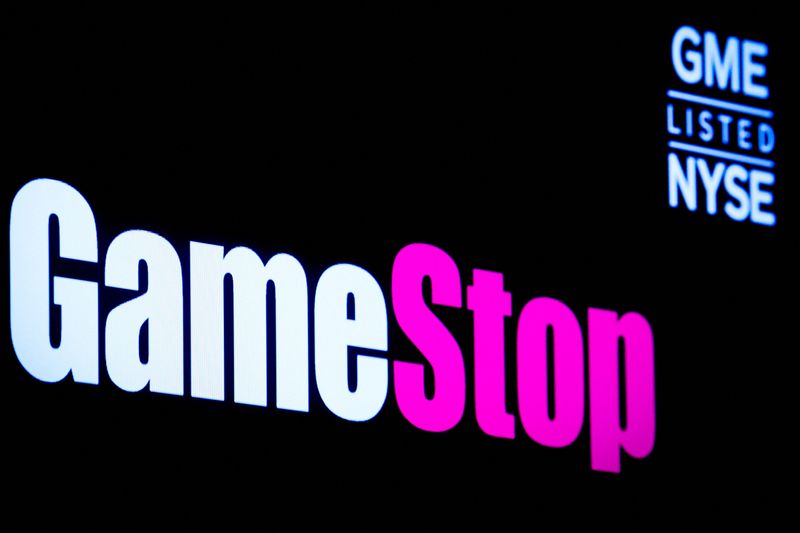 gamestop-q1-revenue-declines-9323.jpeg