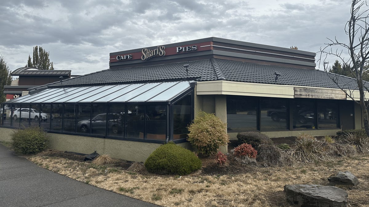 salem-box-store-closures-photos-8519.jpeg