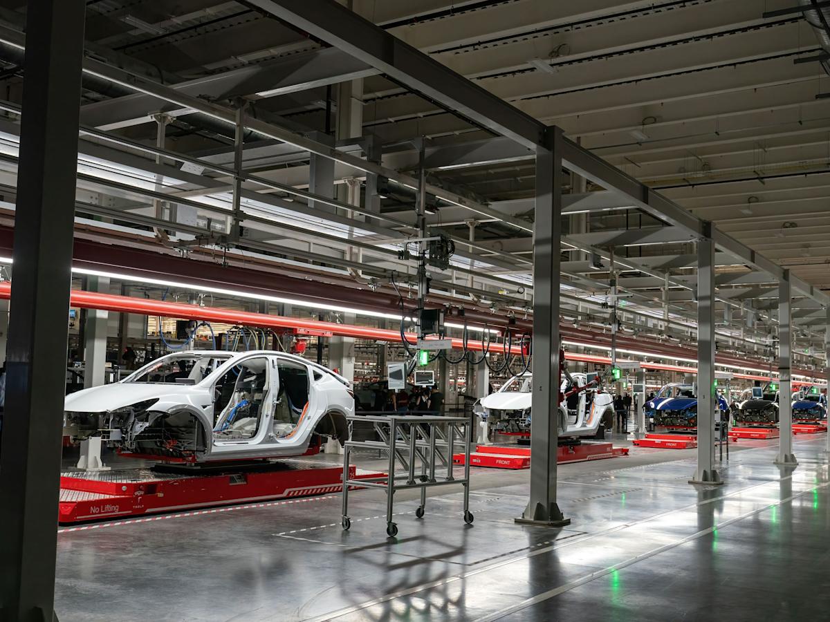 tesla-company-culture-training-reveal-3308.jpeg