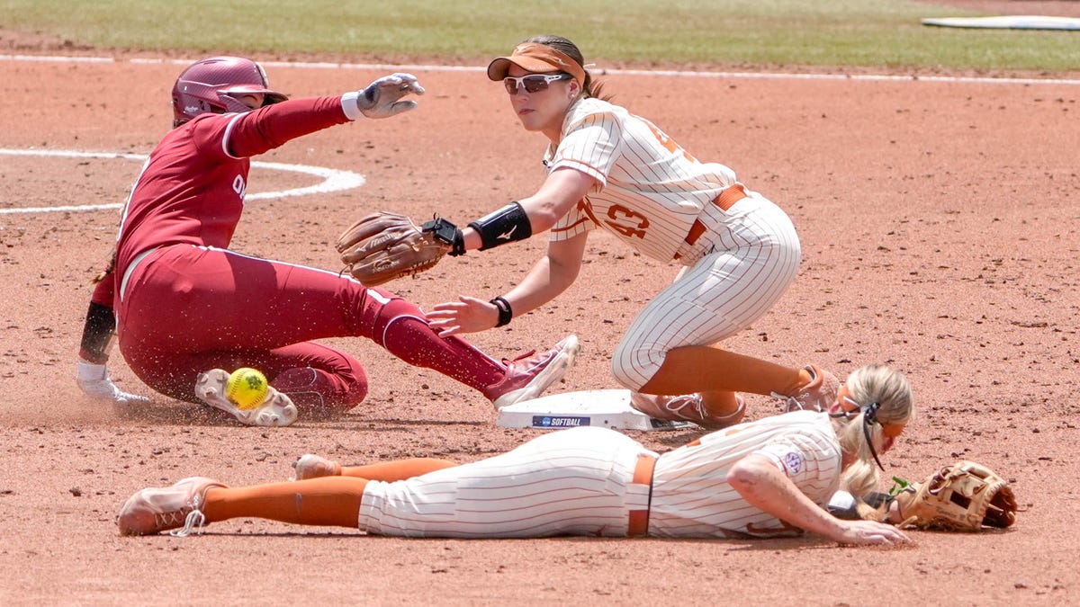 texas-women-college-world-series-oklahoma-1759.jpeg