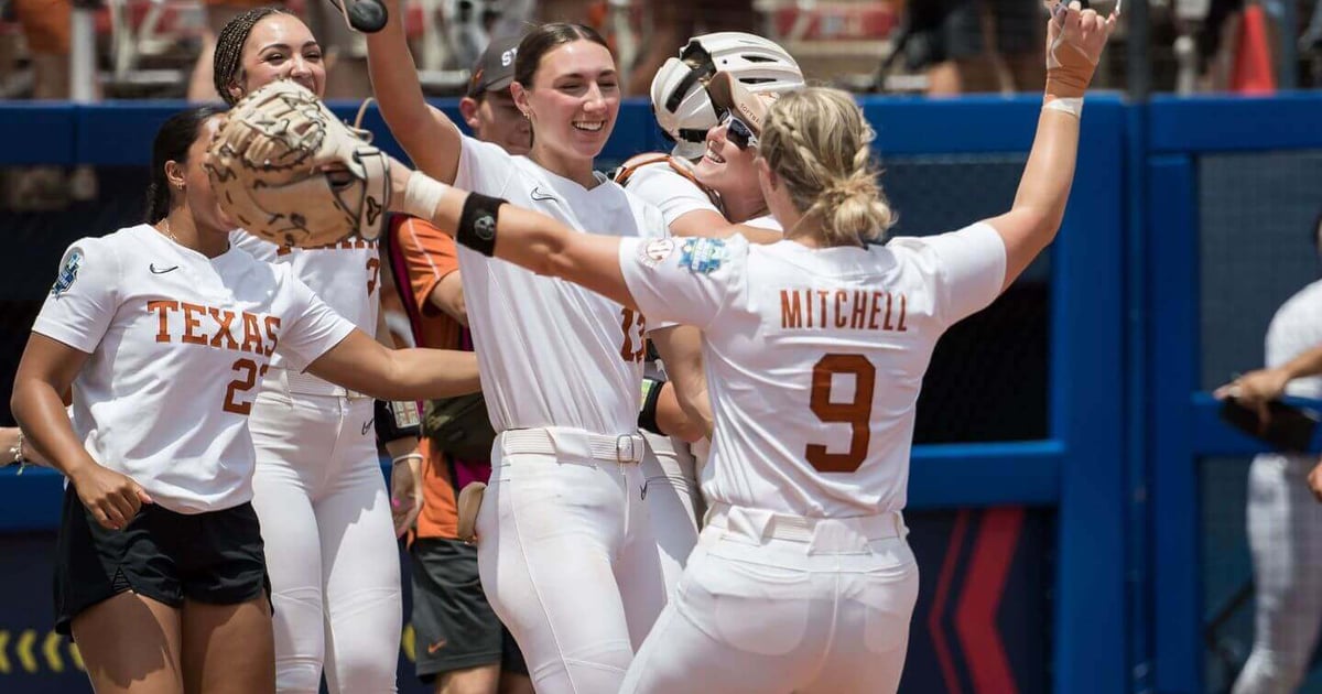womens-college-world-series-game-1-updates-1869.jpeg