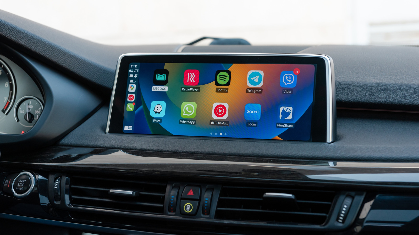 Apple CarPlay Works Offline—But There's a Catch Drivers Miss